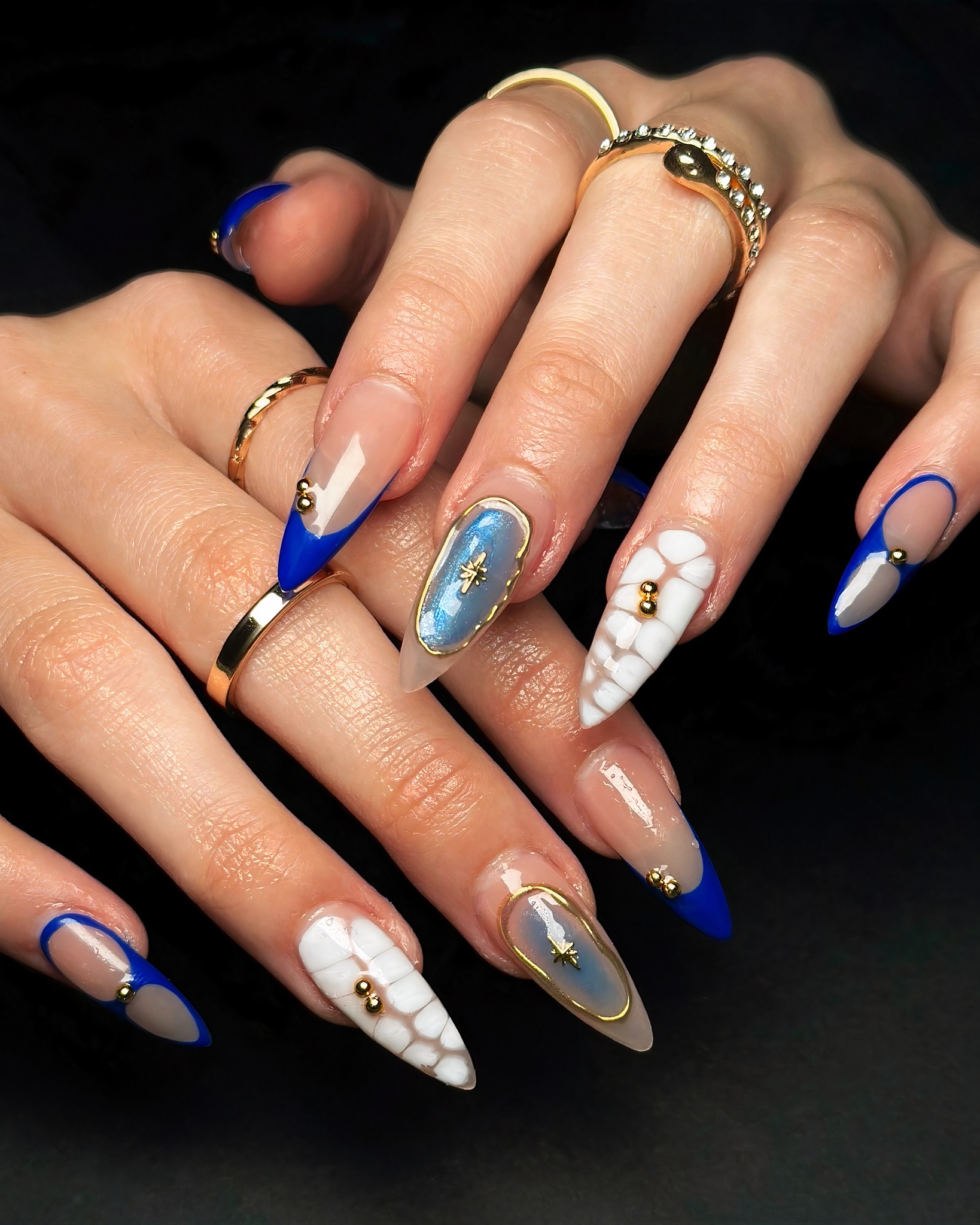 NAIL ART DESIGN